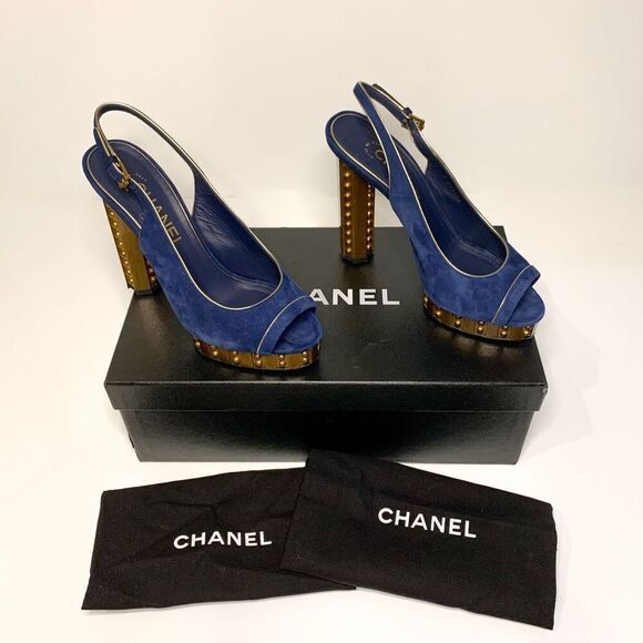 Chanel Blue Suede Gold Studded Interlocking C Slingback Heels EU 37 US 6-6.5 - Picture 1 of 12